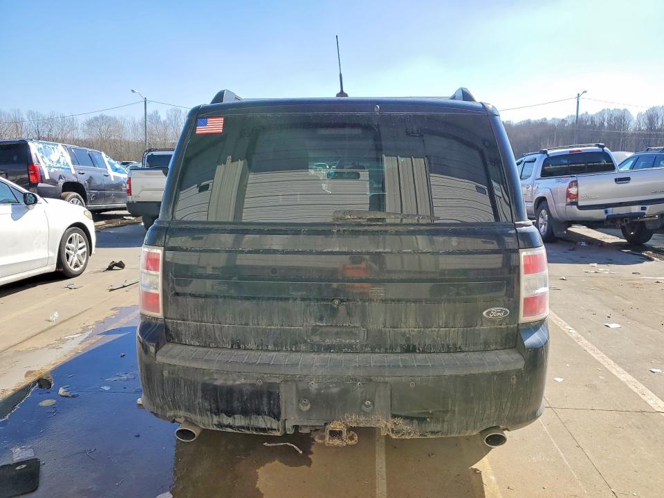Photo 6 from auction – 2018 FORD FLEX with VIN 2FMGK5B85JBA01343