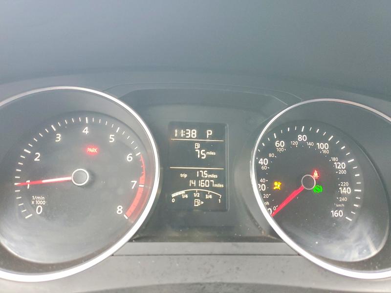 Photo 9 from auction – 2015 VOLKSWAGEN JETTA with VIN 3VW2K7AJXFM326054