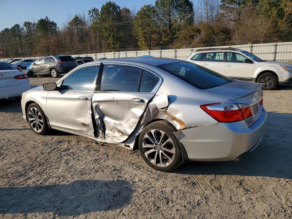 Photo 2 from auction – 2013 HONDA ACCORD with VIN 1HGCR2F59DA255328
