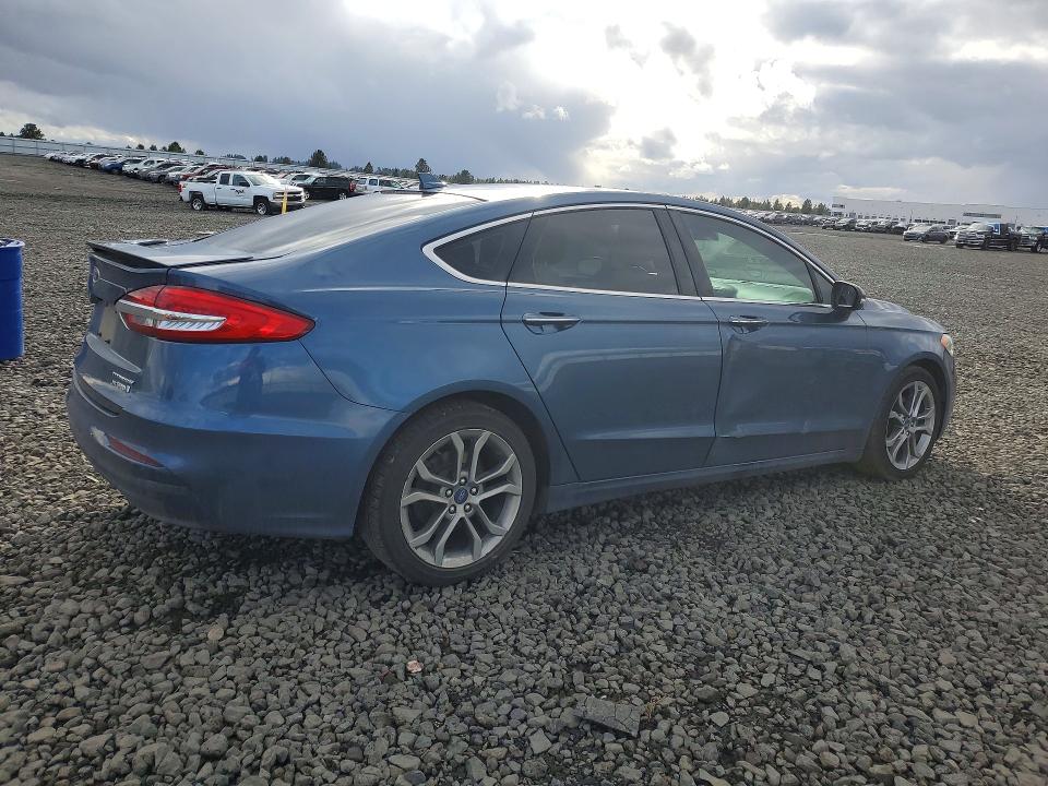 Zdjęcie 3 z aukcji – 2019 FORD FUSION z VIN 3FA6P0RU2KR240171