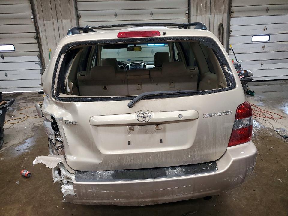 Photo 6 from auction – 2004 TOYOTA HIGHLANDER with VIN JTEGD21A940091082
