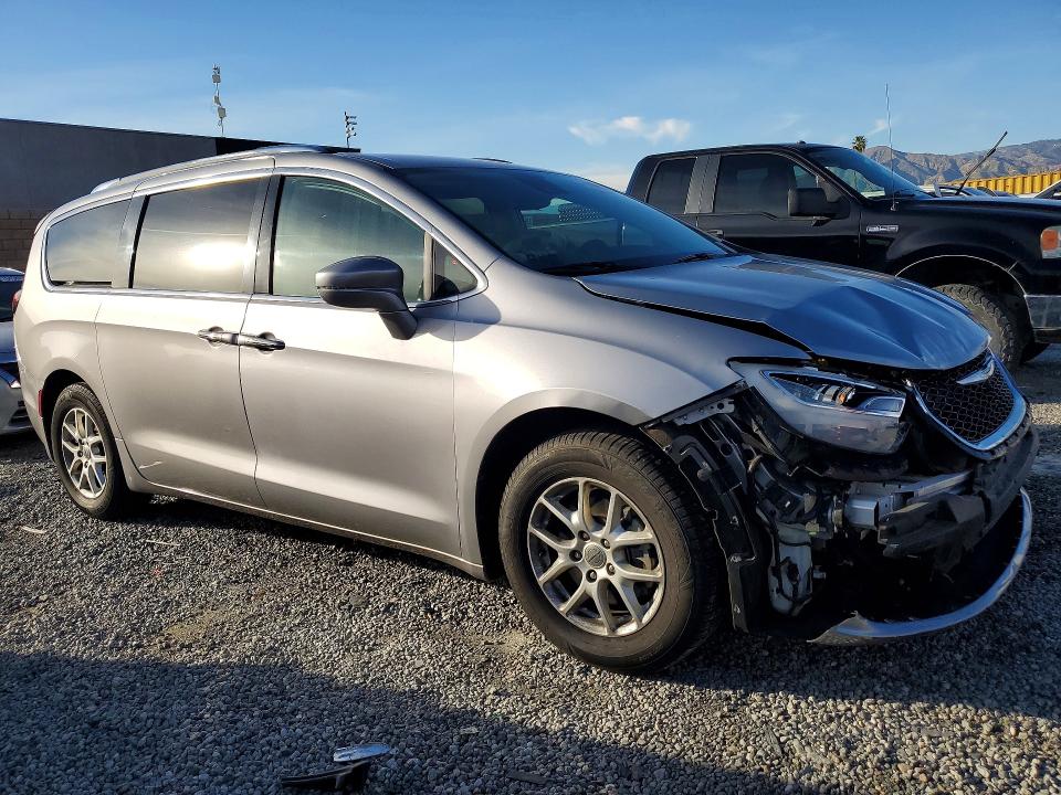 Photo 4 from auction – 2021 CHRYSLER PACIFICA with VIN 2C4RC1BG3MR533910