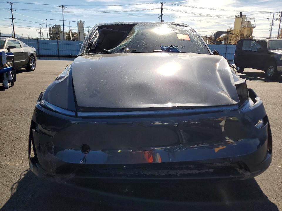 Photo 5 from auction – 2026 TESLA MODEL Y with VIN 7SAYGDED3TF389081