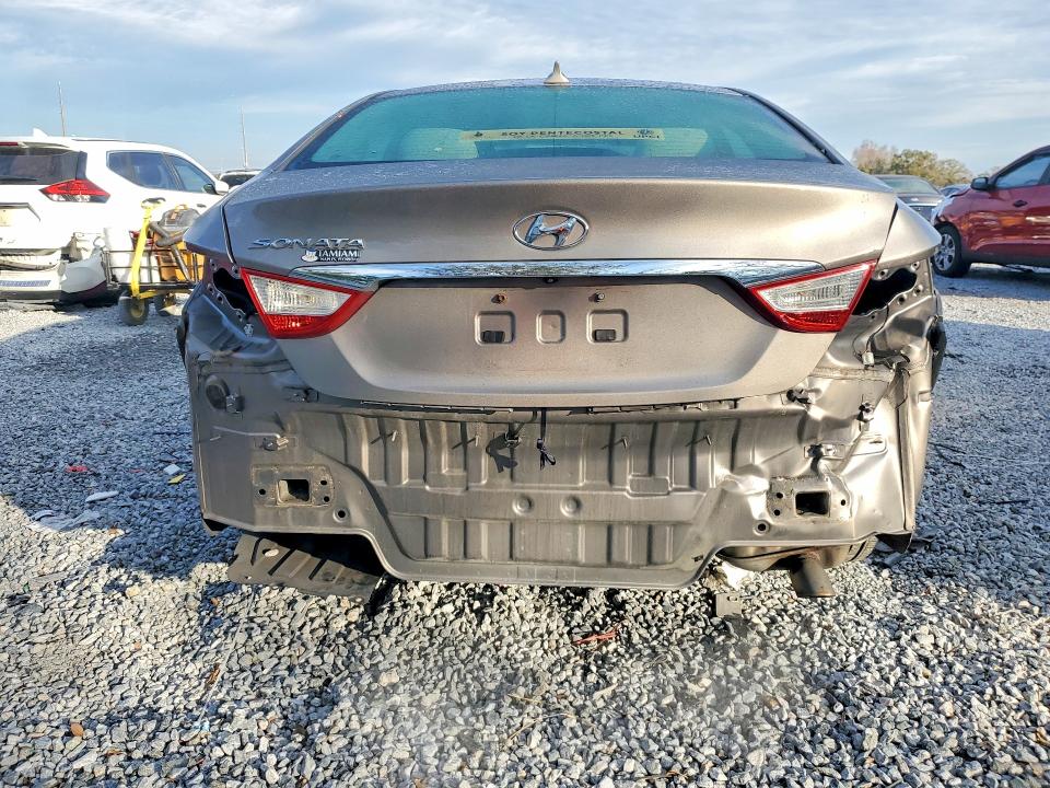 Photo 6 from auction – 2014 HYUNDAI SONATA GLS with VIN 5NPEB4AC8EH838920