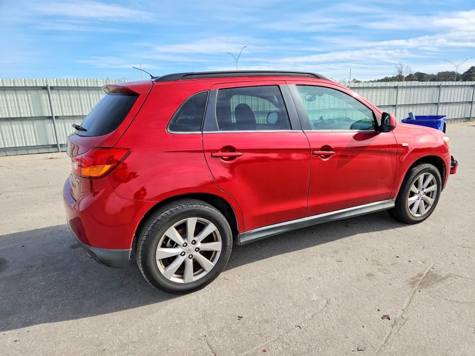 صورة رقم 3 من المزاد - 2015 MITSUBISHI OUTLANDER مع VIN 4A4AP4AU3FE011166
