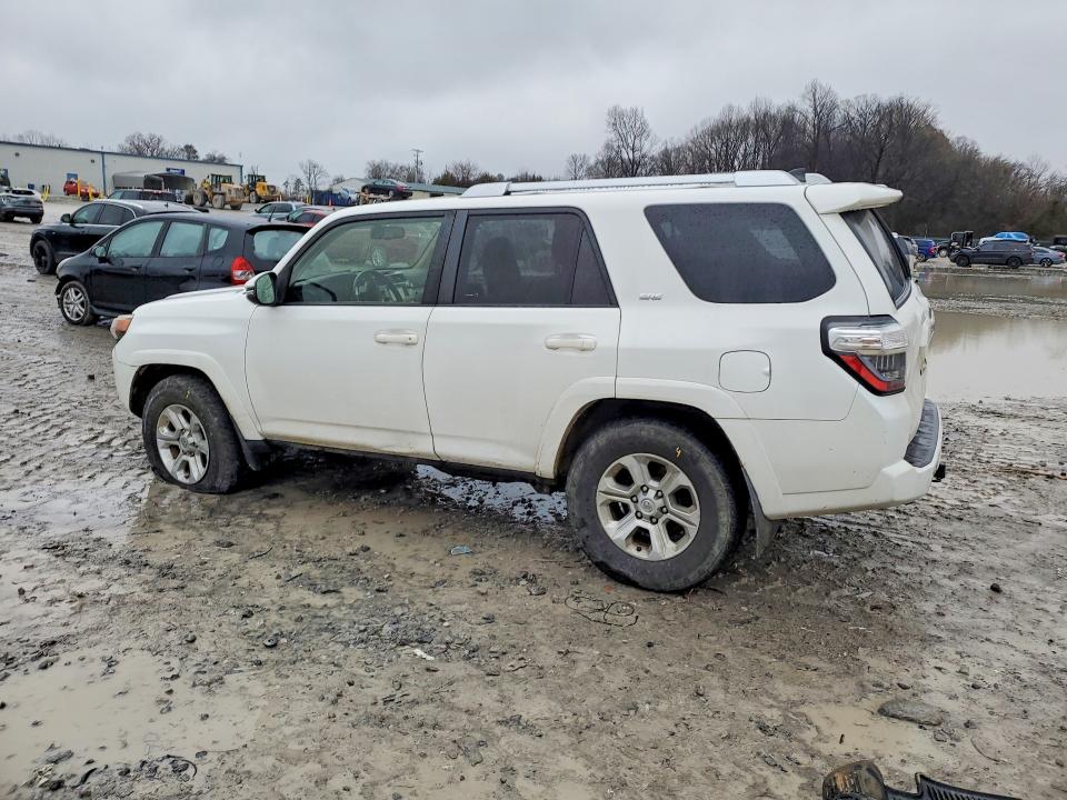 Photo 2 from auction – 2017 TOYOTA 4RUNNER SR with VIN JTEBU5JR0H5412856