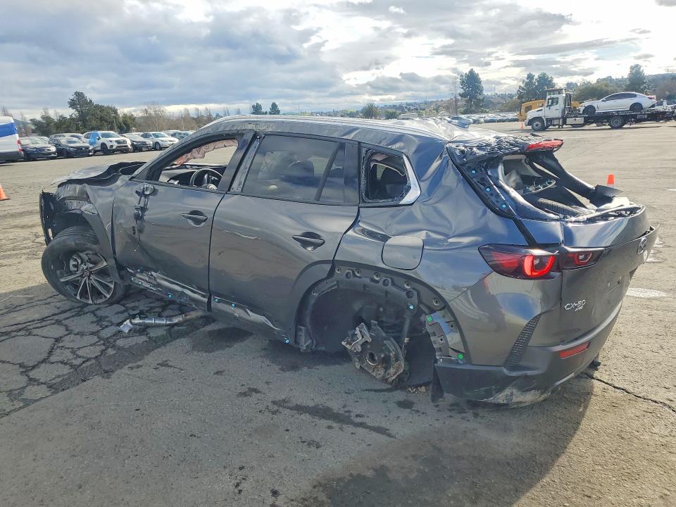 صورة رقم 2 من المزاد - 2023 MAZDA CX-50 مع VIN 7MMVABEM2PN137626
