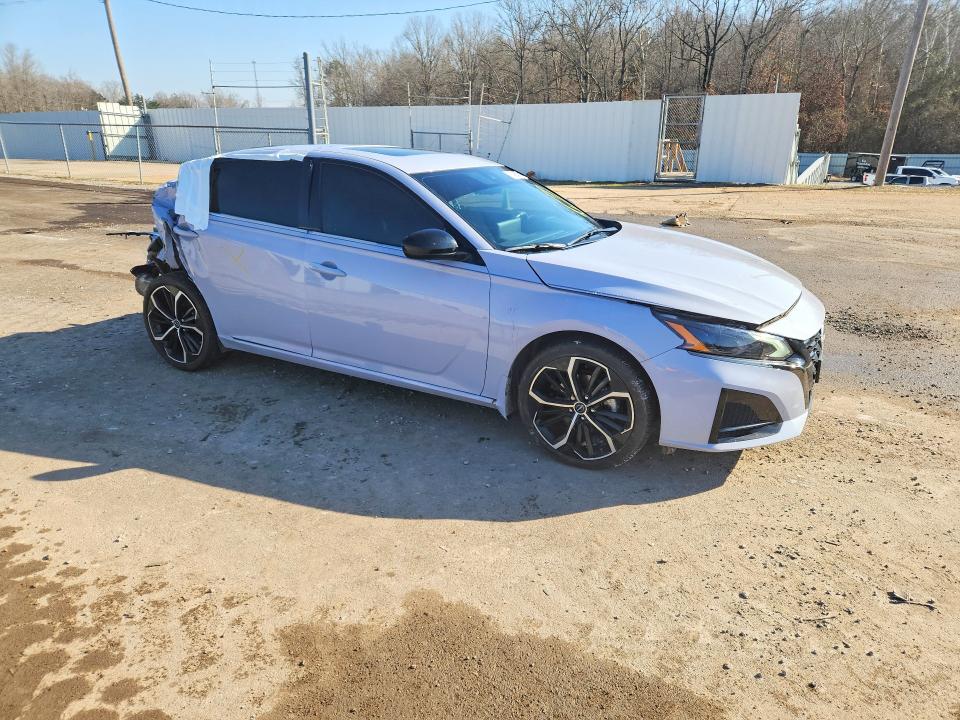 Photo 4 from auction – 2024 NISSAN ALTIMA with VIN 1N4BL4CV9RN435149
