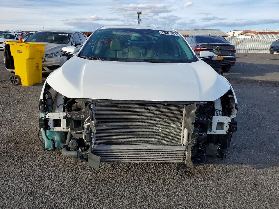 Photo 5 from auction – 2016 HONDA CIVIC with VIN 19XFC1F94GE022341