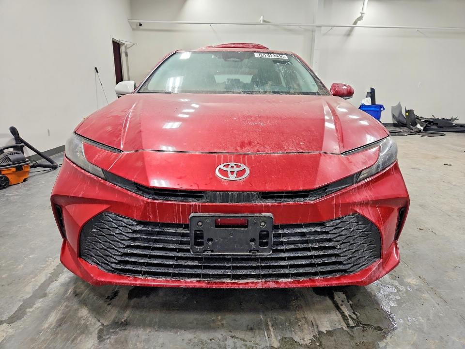 Photo 5 from auction – 2025 TOYOTA CAMRY with VIN 4T1DAACK5SU005400