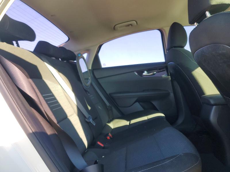 Photo 10 from auction – 2019 KIA FORTE with VIN 3KPF34AD2KE020867