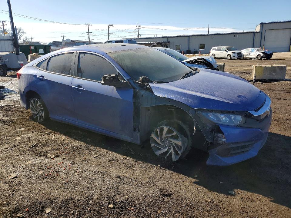 Photo 4 from auction – 2016 HONDA CIVIC with VIN 19XFC2F76GE068600