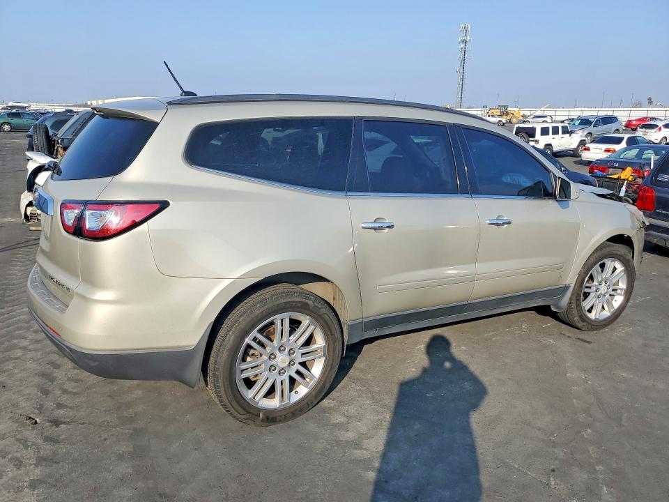 Photo 3 from auction – 2014 CHEVROLET TRAVERSE L with VIN 1GNKRGKD1EJ249018