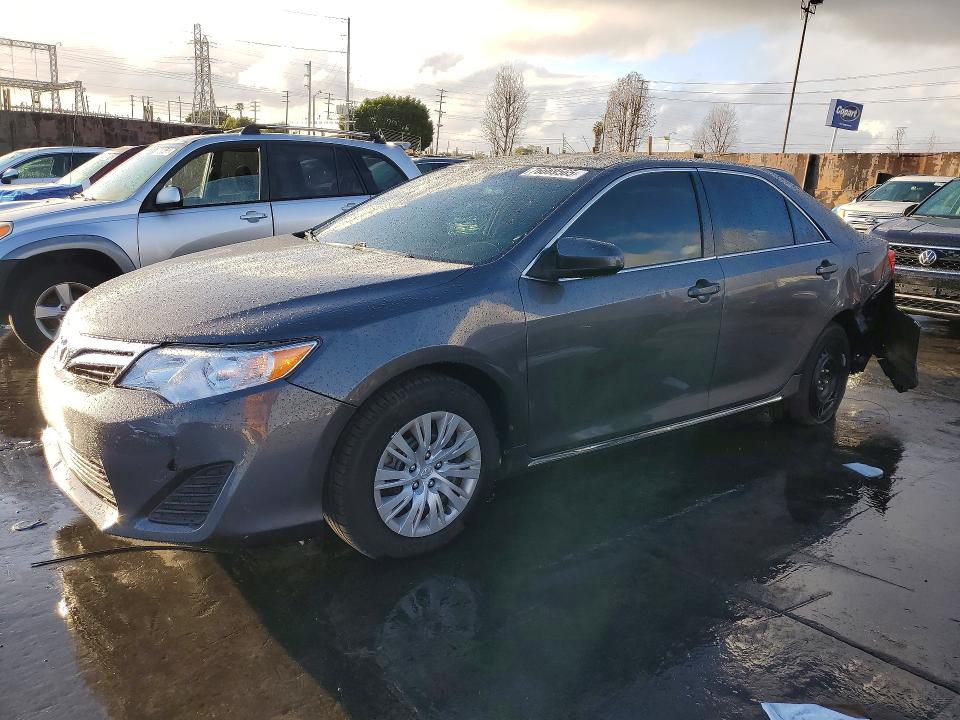 TOYOTA CAMRY 2014 with VIN 4T4BF1FK7ER430129 - Photo from auction