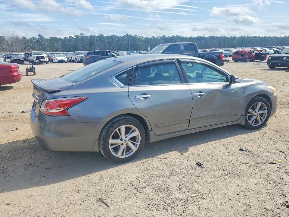 Photo 3 from auction – 2015 NISS ALTIMA with VIN 1N4AL3AP5FC590976
