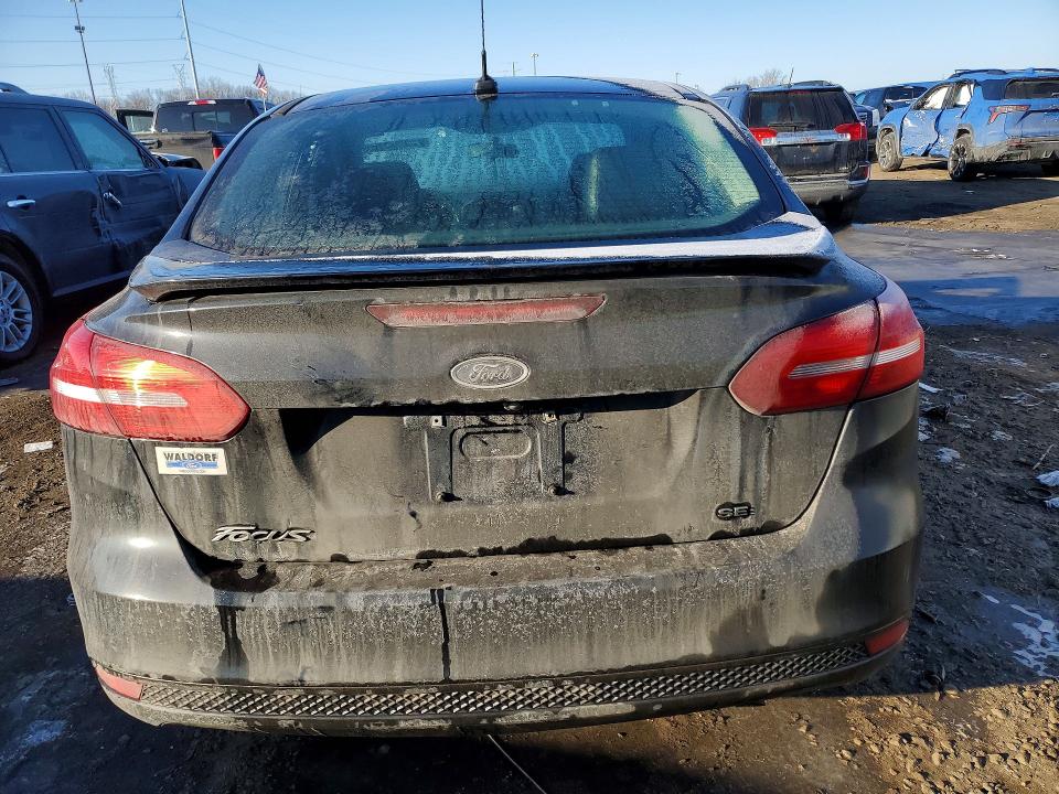 Photo 6 from auction – 2015 FORD FOCUS with VIN 1FADP3F22FL264678
