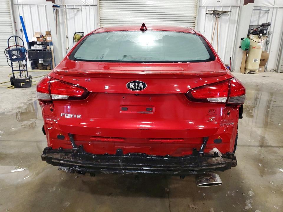 Photo 6 from auction – 2018 KIA FORTE LX with VIN 3KPFL4A73JE203428