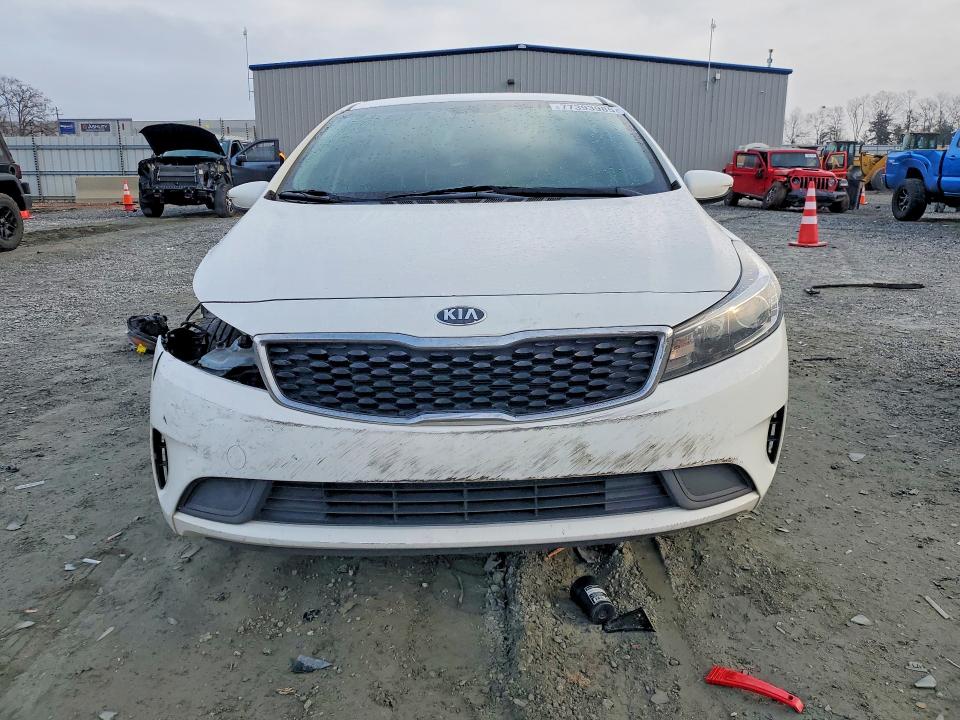 Photo 5 from auction – 2018 KIA FORTE with VIN 3KPFL4A78JE263754