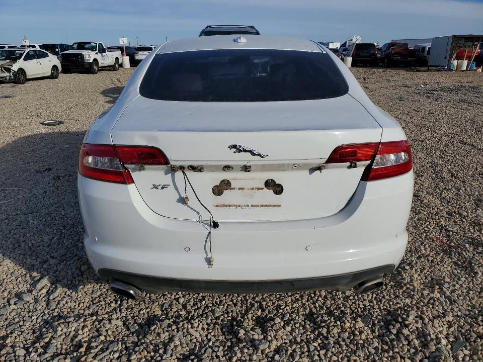 Photo 6 from auction – 2011 JAGUAR XF with VIN SAJWA0FB7BLR87893