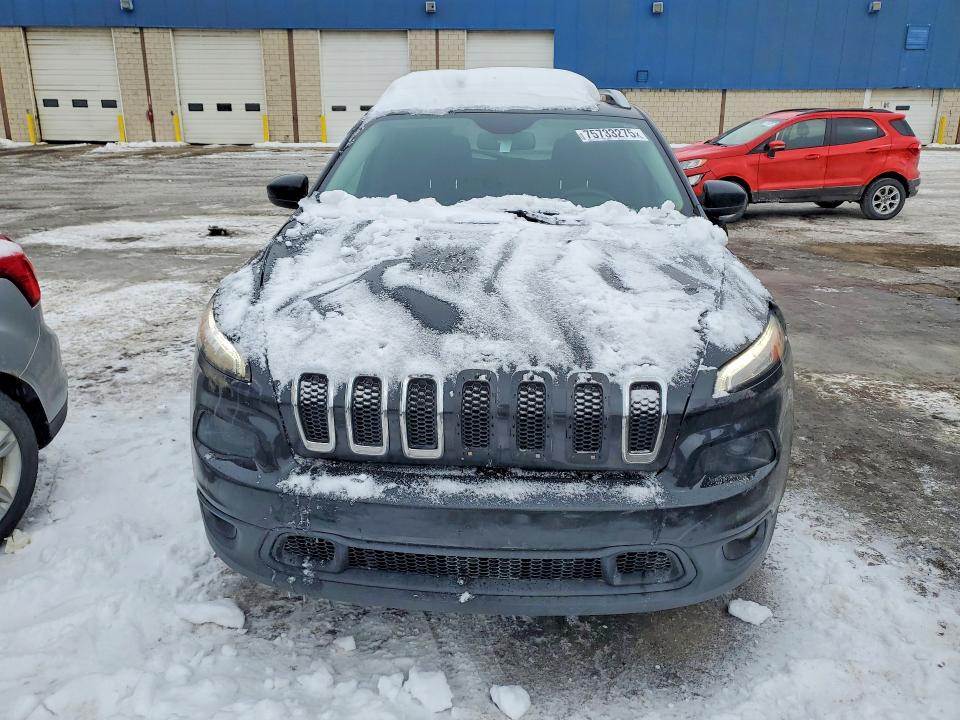 Photo 5 from auction – 2016 JEEP CHEROKEE with VIN 1C4PJMCS3GW294419