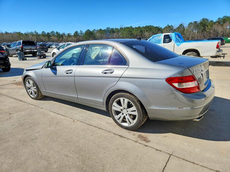 Photo 2 from auction – 2011 MERCEDES-BENZ C with VIN WDDGF5EB2BR167906