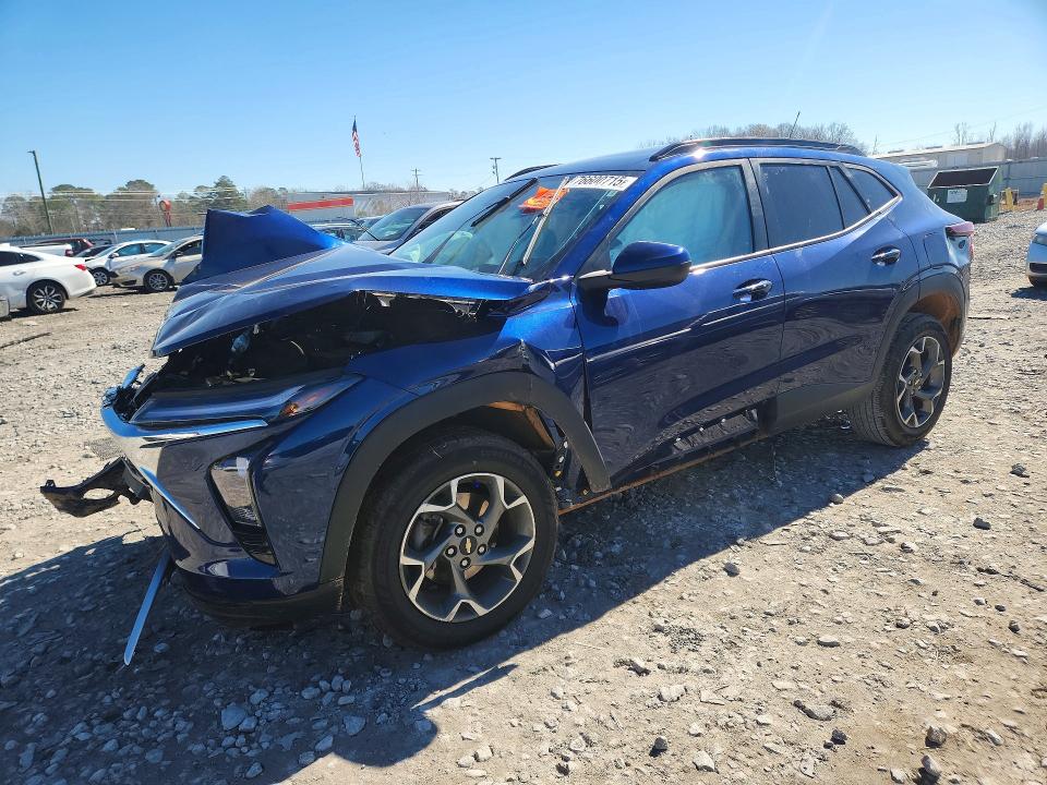 CHEVROLET TRAX 2024 with VIN KL77LHE22RC010083 - Photo from auction