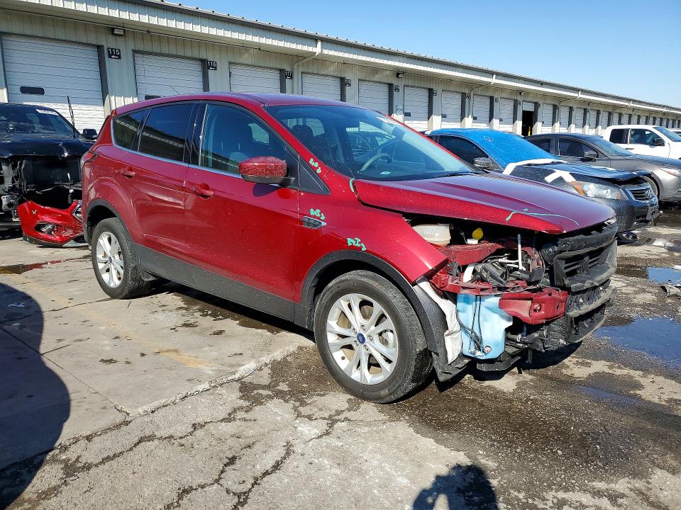 Photo 4 from auction – 2017 FORD ESCAPE SE with VIN 1FMCU0GD4HUE68579