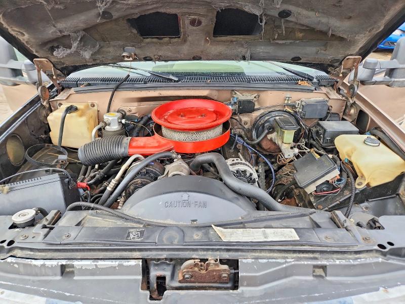 Photo 12 from auction – 1995 CHEVROLET SUBURBAN with VIN 1GNFK16K2SJ358109