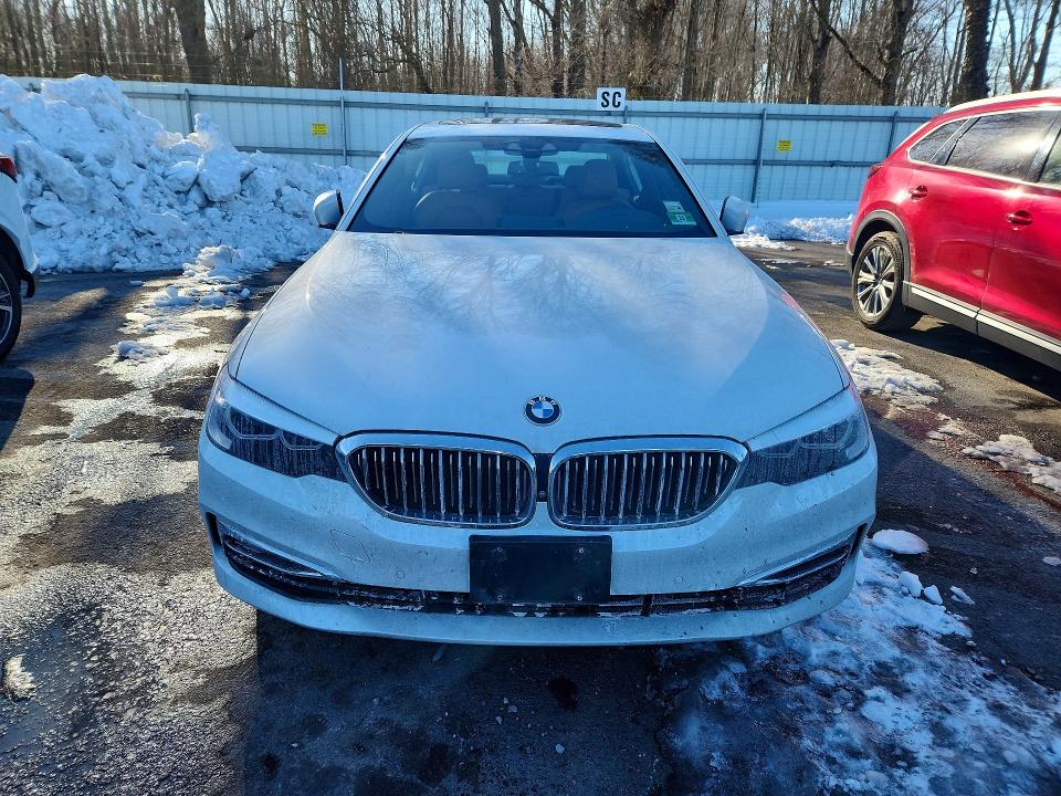 Photo 5 from auction – 2019 BMW 540 with VIN WBAJE7C52KWW05057
