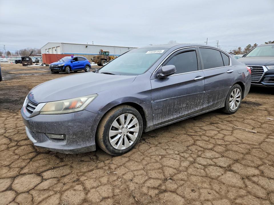 HONDA ACCORD 2015 with VIN 1HGCR2F78FA252456 - Photo from auction