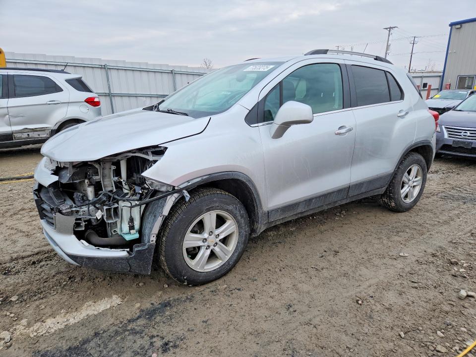 CHEVROLET TRAX 2019 with VIN KL7CJPSB6KB763744 - Photo from auction