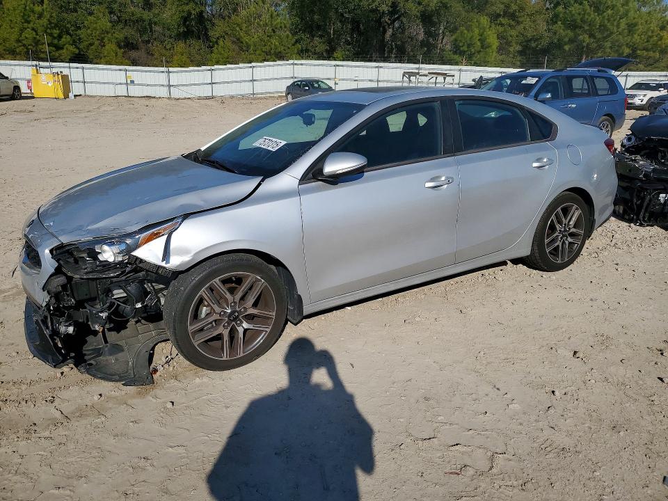 KIA FORTE EX 2020 with VIN 3KPF54AD1LE211319 - Photo from auction