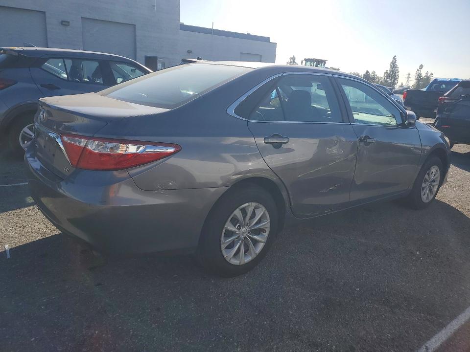 Zdjęcie 3 z aukcji – 2016 TOYOTA CAMRY LE z VIN 4T4BF1FK7GR541024