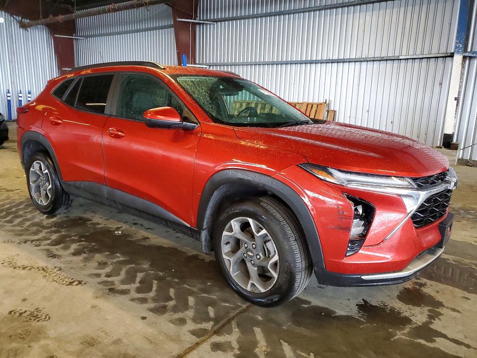 Photo 4 from auction – 2024 CHEVROLET TRAX with VIN KL77LHE27RC225619