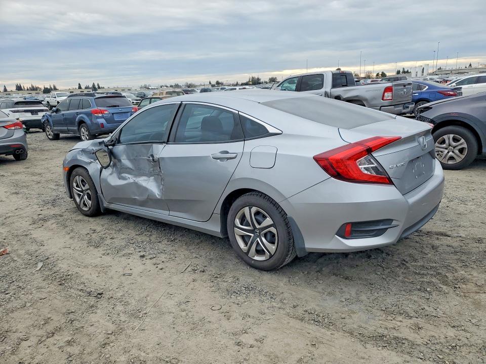 Photo 2 from auction – 2017 HONDA CIVIC with VIN 19XFC2F56HE210783
