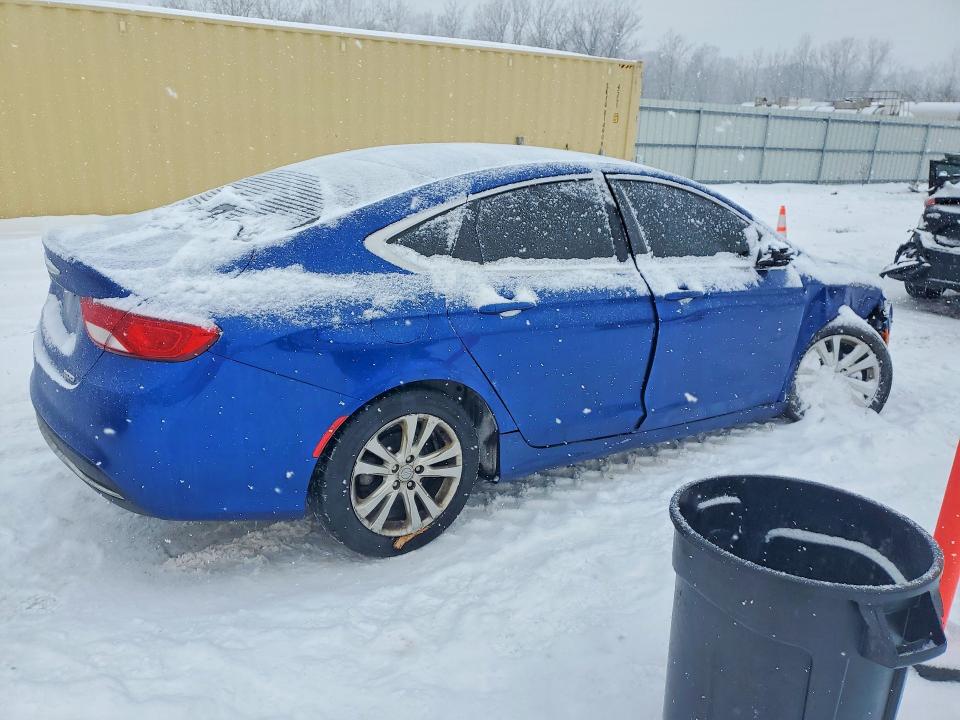 Photo 3 from auction – 2015 CHRYSLER 200 LIMITE with VIN 1C3CCCAB7FN677276