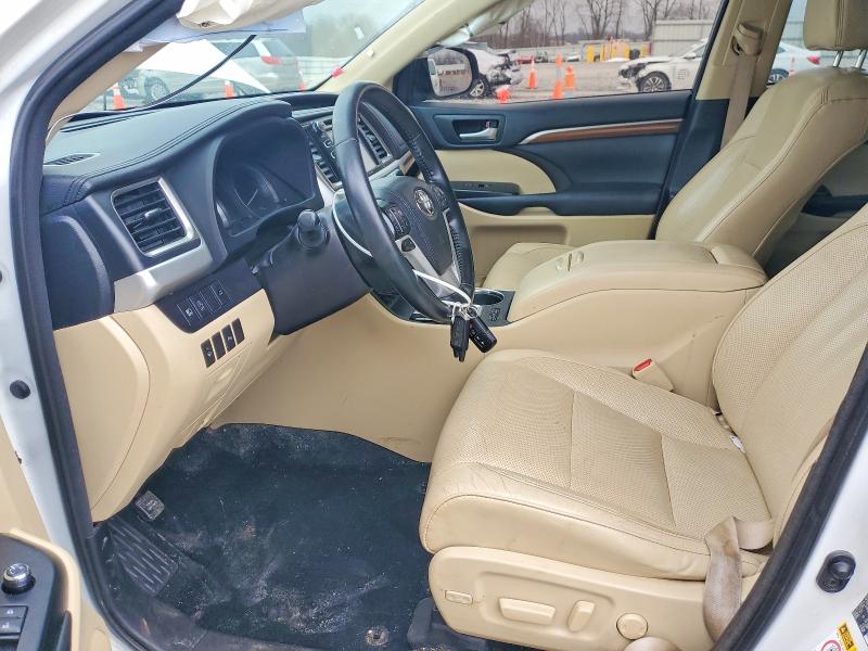 Photo 7 from auction – 2018 TOYOTA HIGHLANDER with VIN 5TDDZRFH1JS810180
