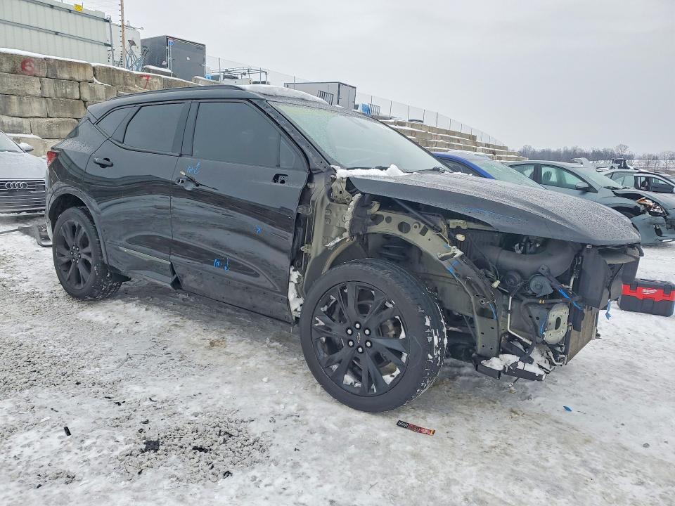 Photo 4 from auction – 2021 CHEVROLET BLAZER with VIN 3GNKBERS1MS572303