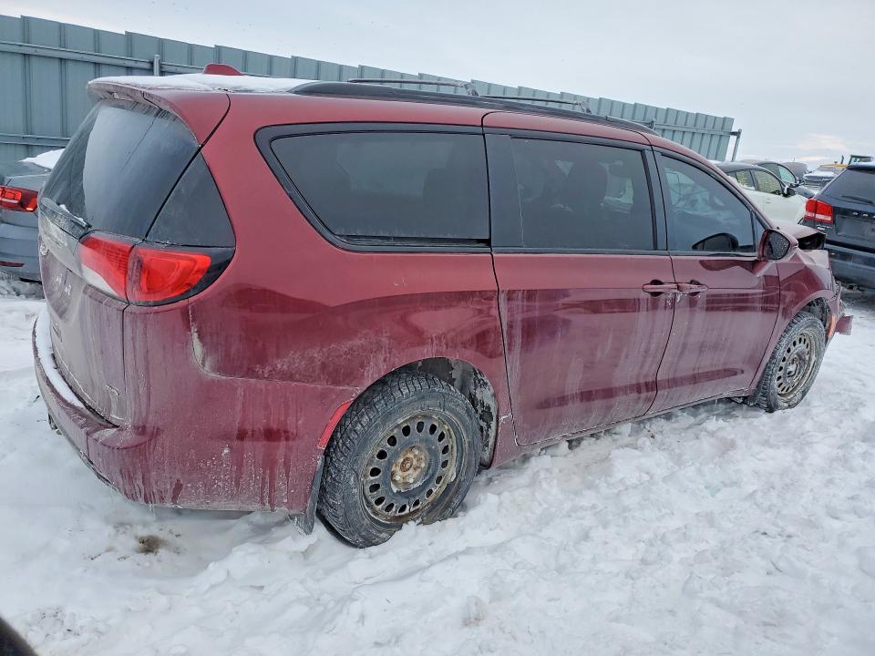 Photo 3 from auction – 2020 CHRYSLER PACIFICA T with VIN 2C4RC3BG8LR271120