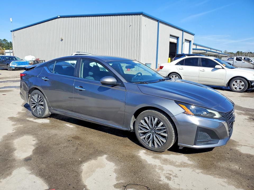 Photo 4 from auction – 2023 NISS ALTIMA with VIN 1N4BL4DV2PN377008