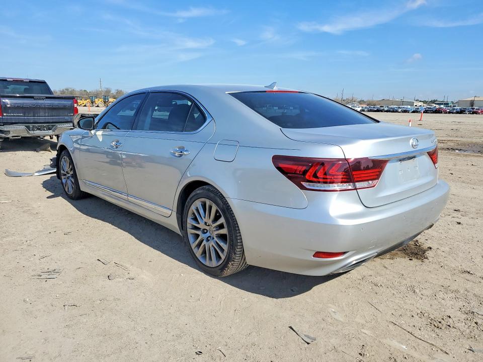 Photo 2 from auction – 2013 LEXUS LS 460L with VIN JTHGL5EF1D5047397
