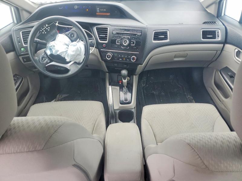 Photo 8 from auction – 2015 HONDA CIVIC with VIN 2HGFB2F40FH052275