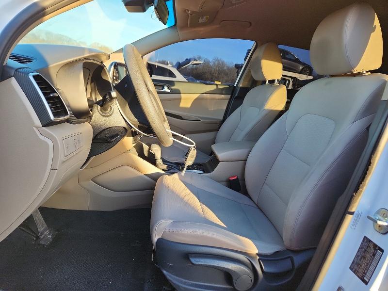 Photo 7 from auction – 2019 HYUNDAI TUCSON SE with VIN KM8J2CA47KU963518
