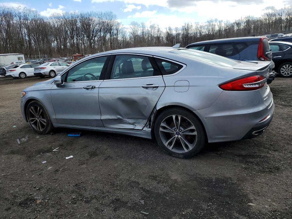 Photo 2 from auction – 2020 FORD FUSION with VIN 3FA6P0D92LR137496