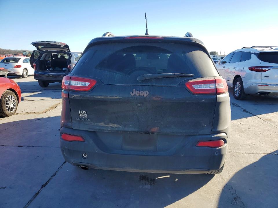 Фото 6 с аукциона – 2017 JEEP CHEROKEE с VIN 1C4PJMCB1HW565267