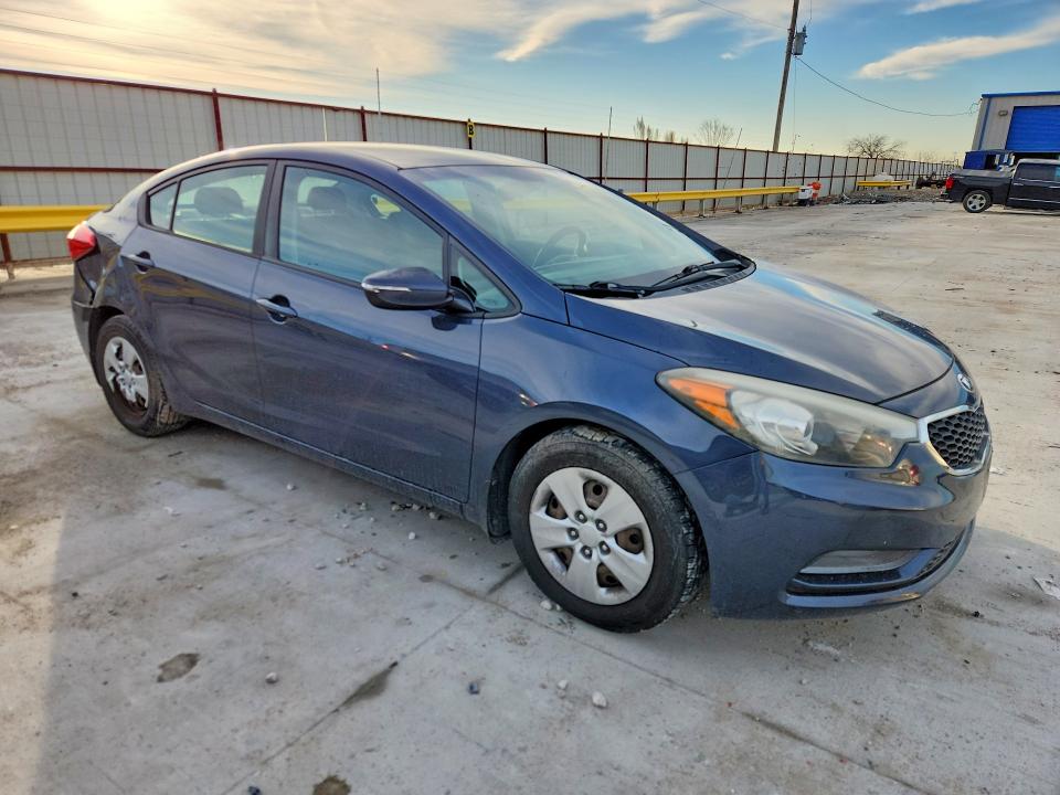 Photo 4 from auction – 2015 KIA FORTE LX with VIN KNAFX4A69F5332916