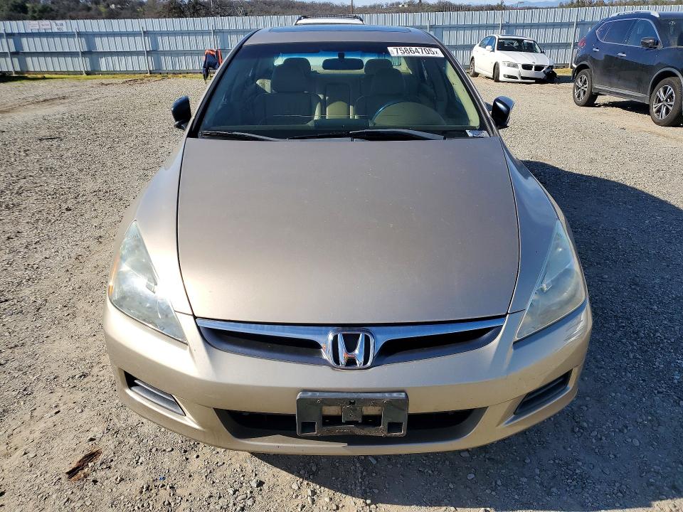Photo 5 from auction – 2007 HONDA ACCORD with VIN 1HGCM56837A174470