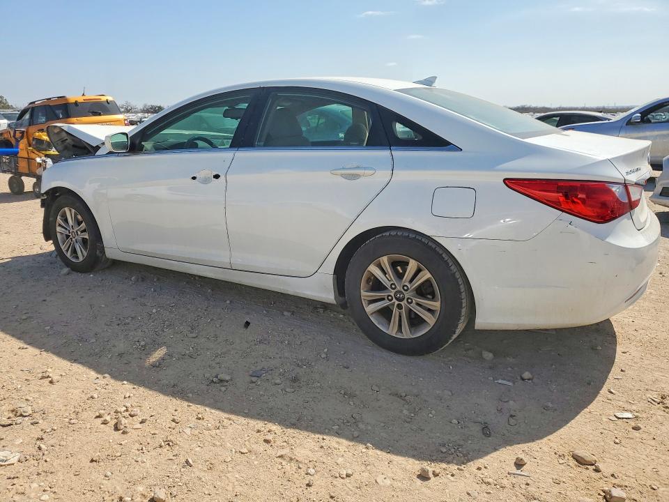 Photo 2 from auction – 2013 HYUNDAI SONATA GLS with VIN 5NPEB4AC6DH713610