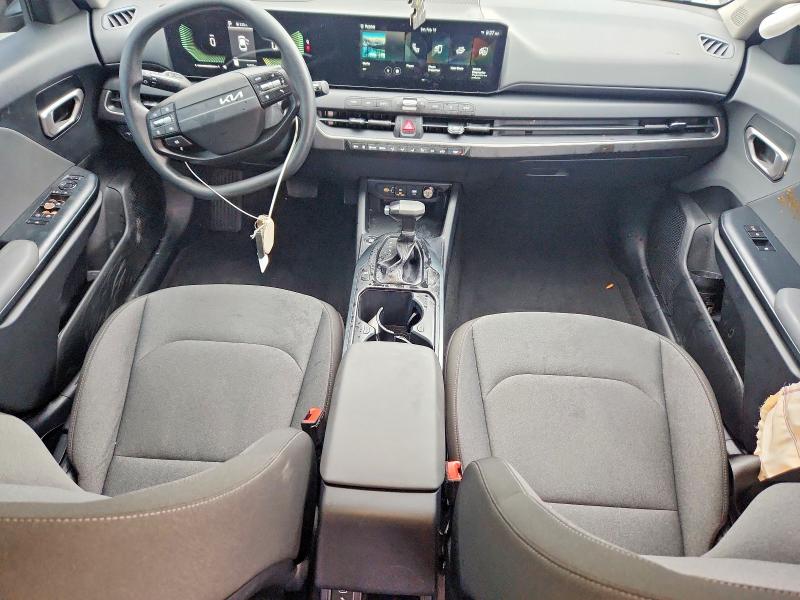 Zdjęcie 8 z aukcji – 2025 KIA K4 z VIN 3KPFT4DE0SE168553