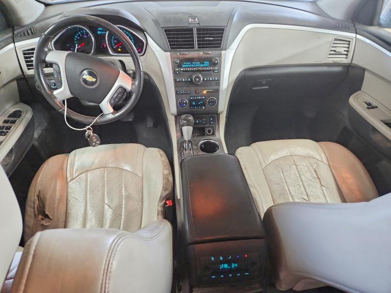 Photo 8 from auction – 2010 CHEVROLET TRAVERSE L with VIN 1GNLRHED3AJ234312
